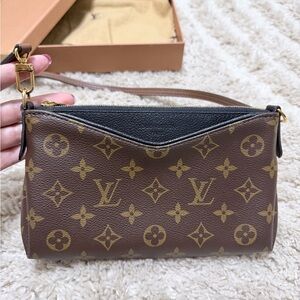 BUNDLE Louis Vuitton Pallas Crossbody and monogram wallet